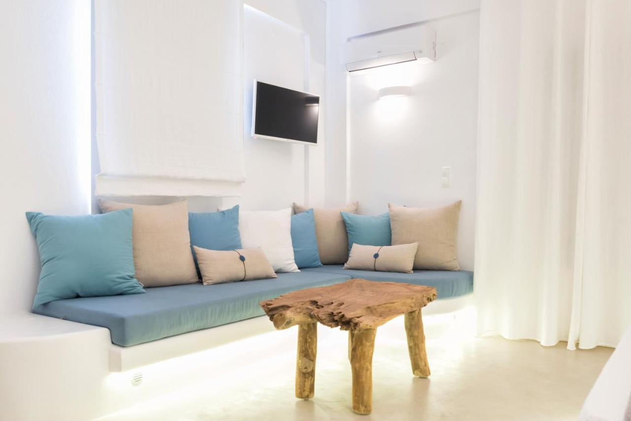 Anna Platanou Suites Света Ирина Парос Екстериор снимка